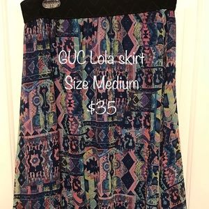 Lularoe Lola Skirt GUC Size Medium